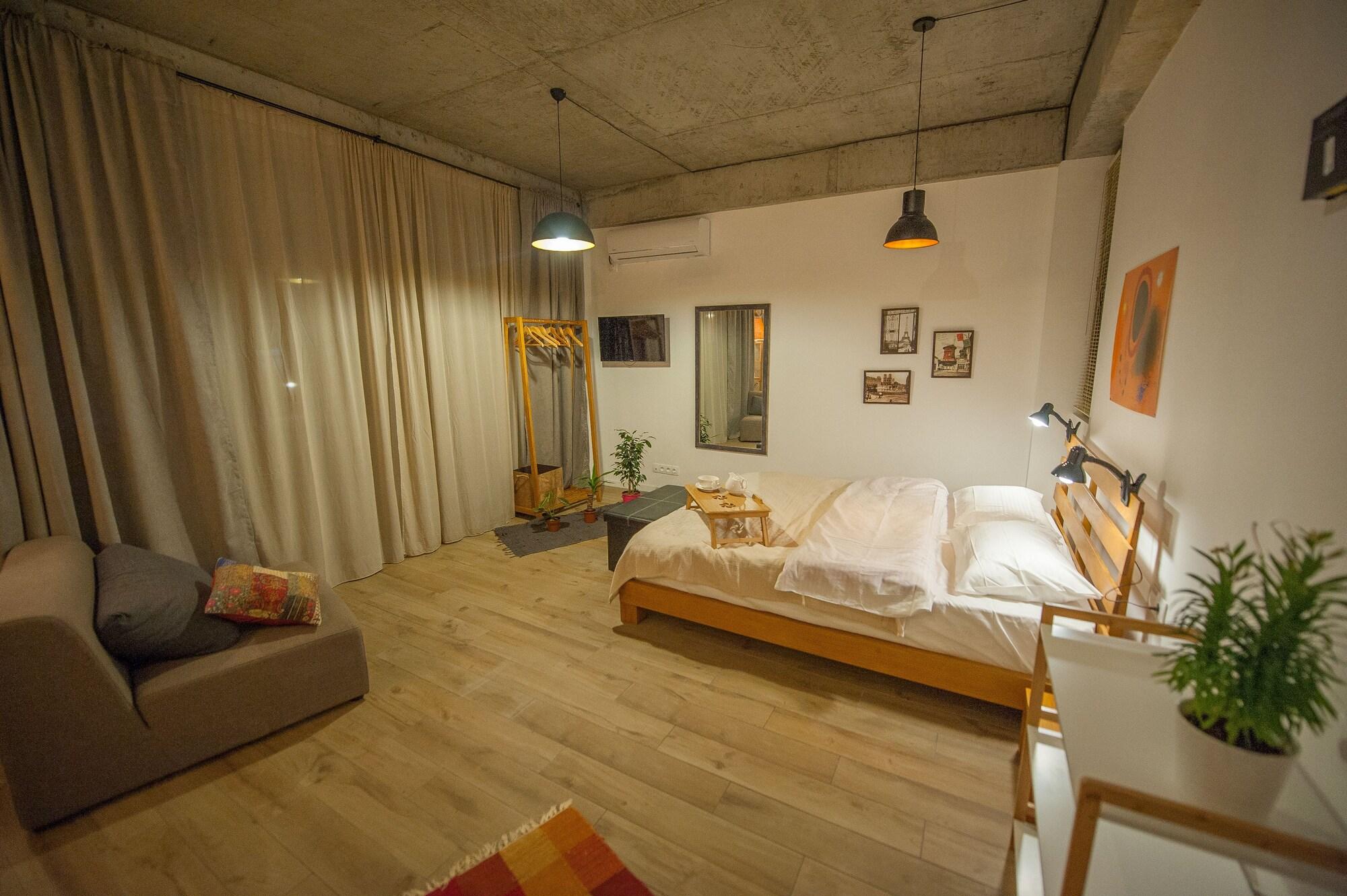 Easy Hotel T'Bilisi ティビリシ エクステリア 写真