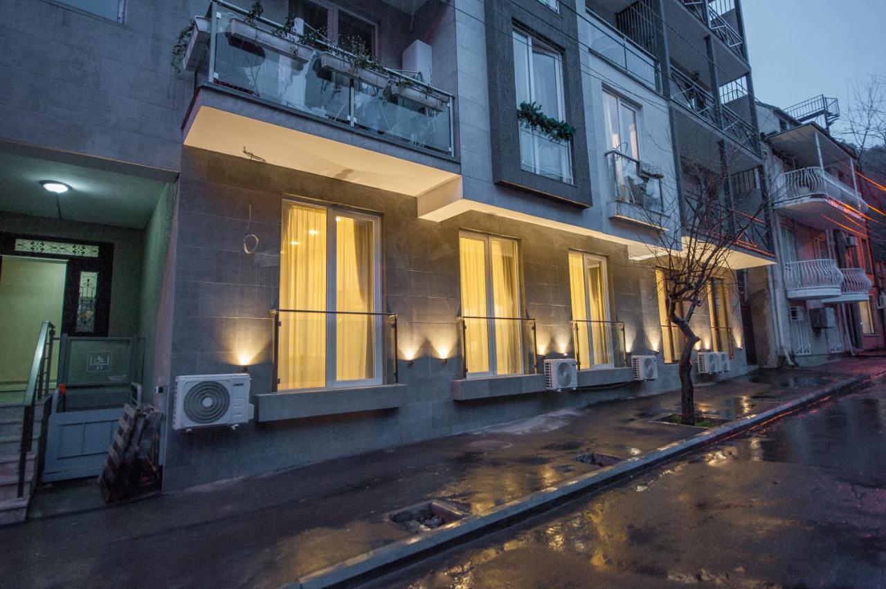Easy Hotel T'Bilisi ティビリシ エクステリア 写真
