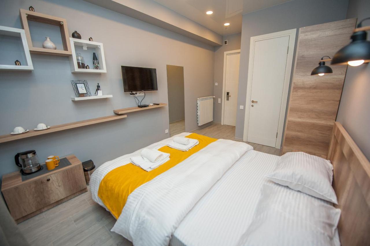 Easy Hotel T'Bilisi ティビリシ エクステリア 写真